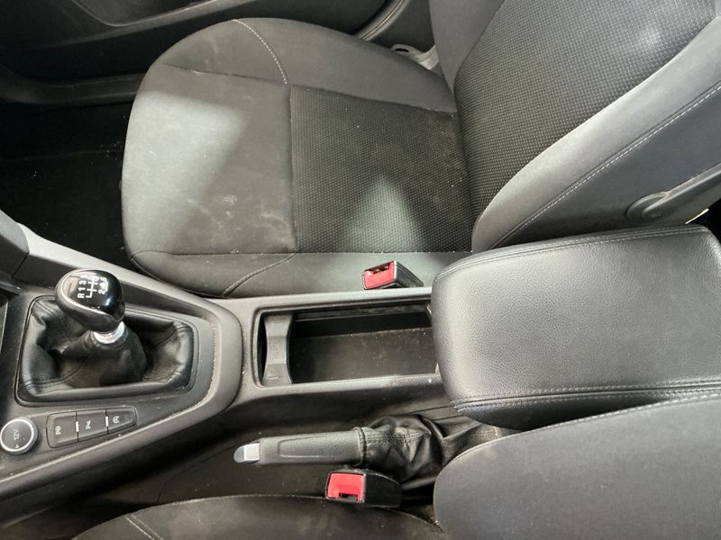 Ford Focus 1.5 TDCi Trend 2017 – снимка 27