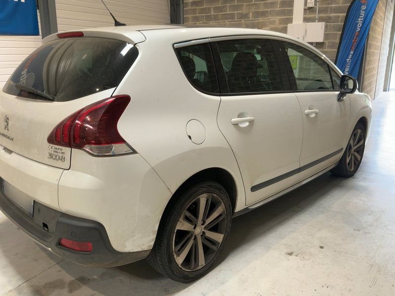 Peugeot 3008 1.6 Blue-HDi Féline 2016 – снимка 8