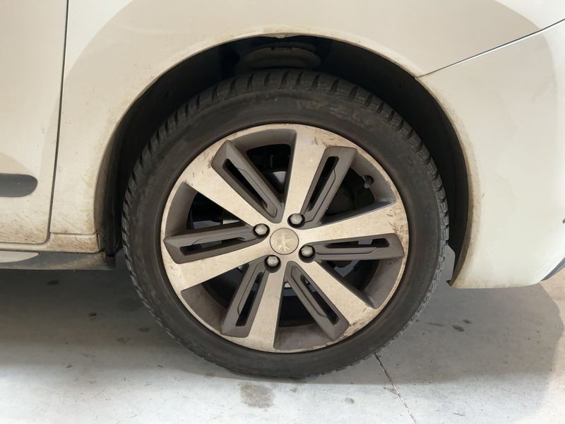 Peugeot 3008 1.6 Blue-HDi Féline 2016 – снимка 11