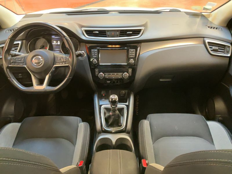 Nissan Qashqai 1.5 dCi Unique Edition — zdjęcie 12