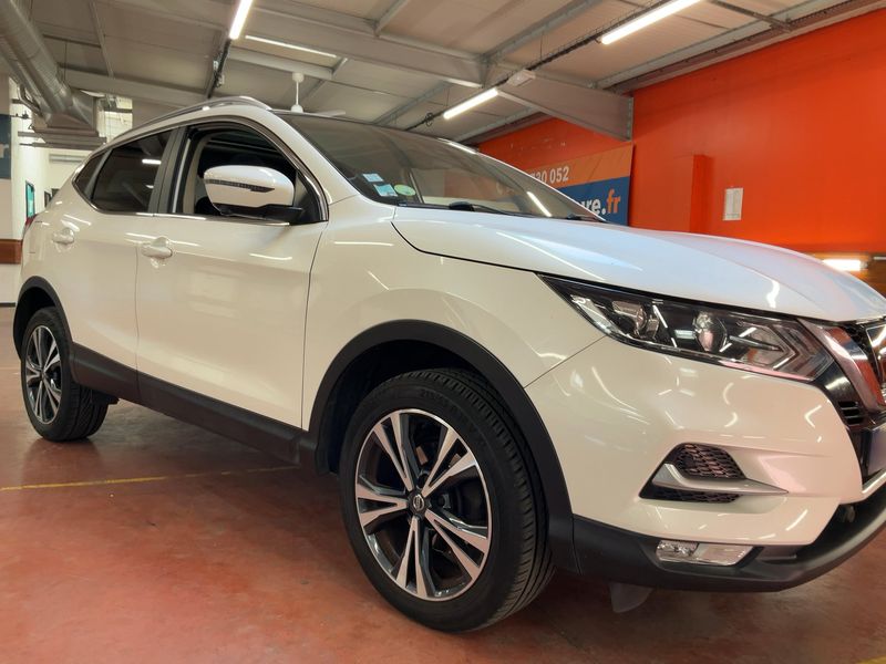 Nissan Qashqai 1.5 dCi Unique Edition — zdjęcie 8