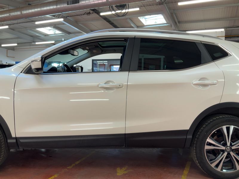 Nissan Qashqai 1.5 dCi Unique Edition — zdjęcie 4