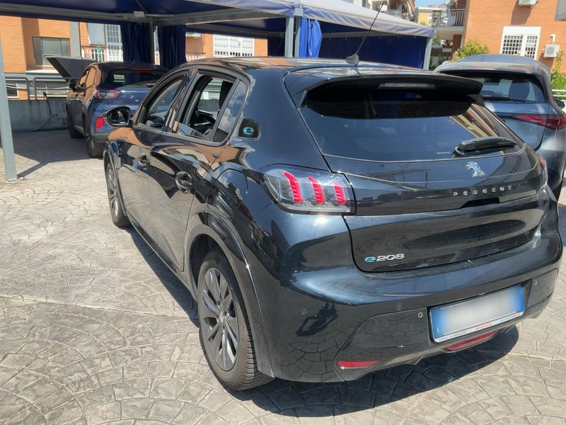 Peugeot 208 electric drive 100 kW Allure Pack 2021 – снимка 6