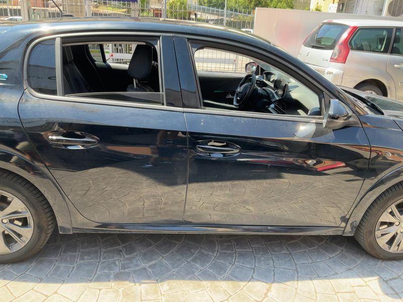 Peugeot 208 electric drive 100 kW Allure Pack 2021 – снимка 10