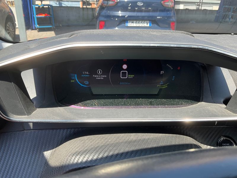 Peugeot 208 electric drive 100 kW Allure Pack 2021 – снимка 18