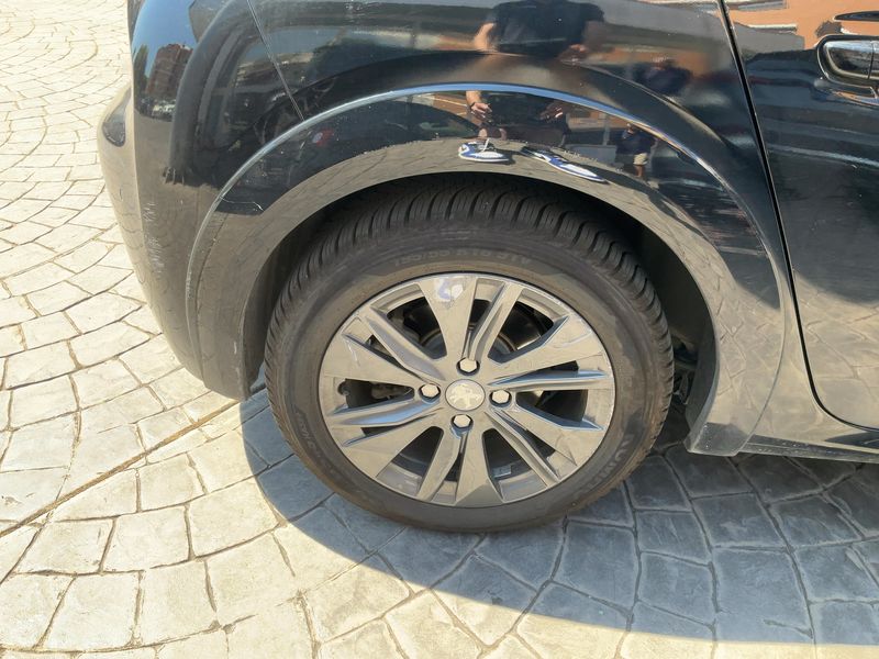 Peugeot 208 electric drive 100 kW Allure Pack 2021 – снимка 9