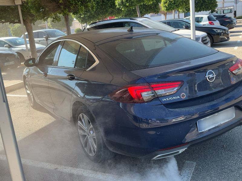 Opel Insignia Grand Sport 2.0 CDTI Business Elegance — zdjęcie 3