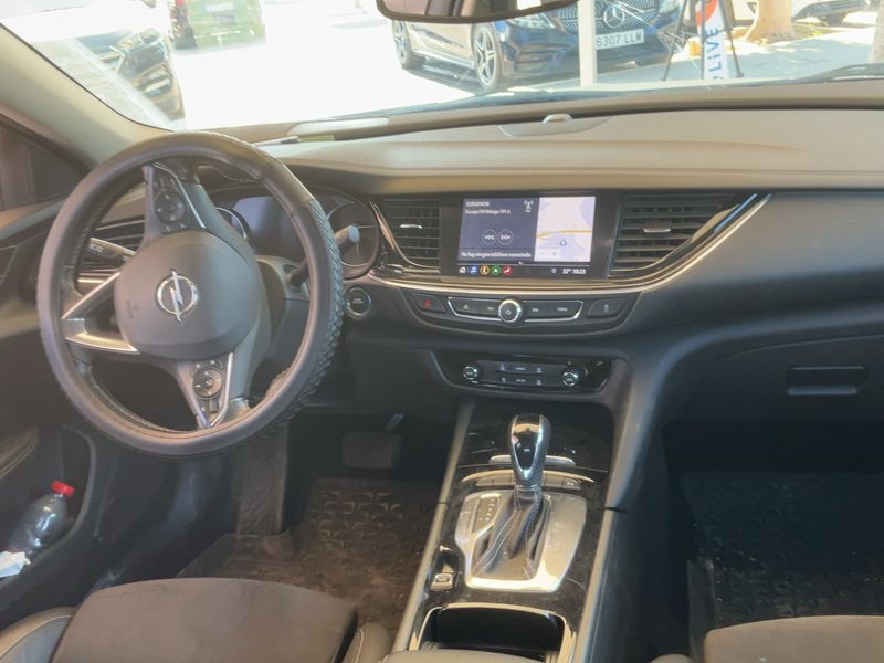 Opel Insignia Grand Sport 2.0 CDTI Business Elegance — zdjęcie 12