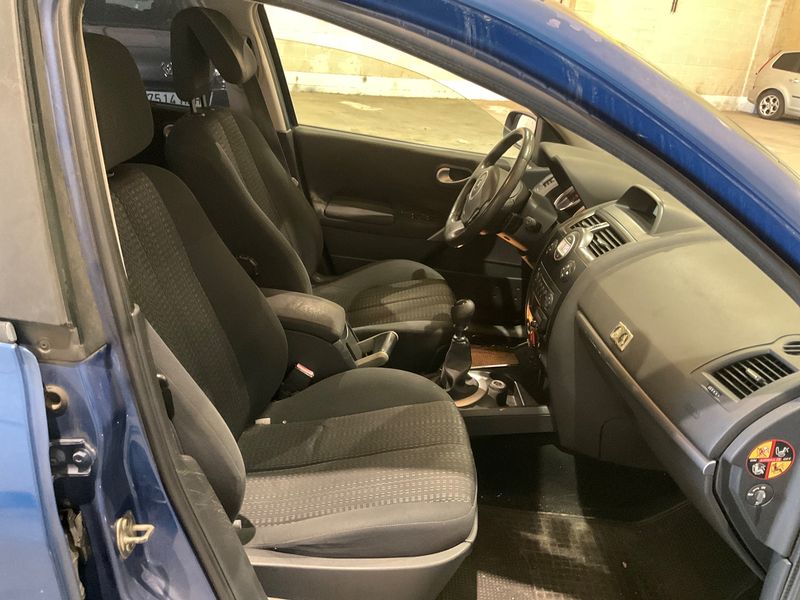 Renault Megane 2.0 dCi Dynamique Confort — zdjęcie 3