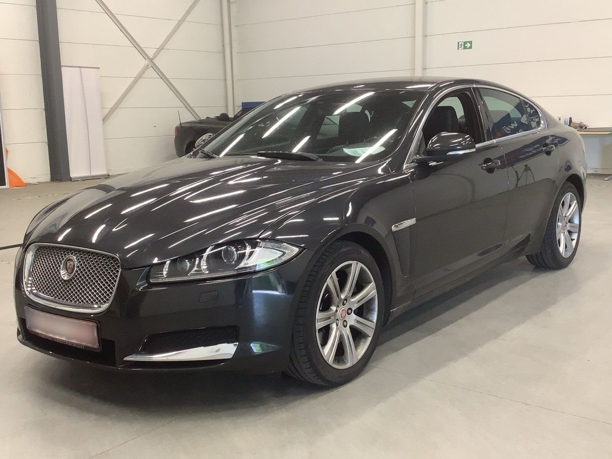 Jaguar XF 2015