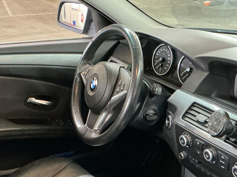 BMW 5er 520d 2009 – снимка 28