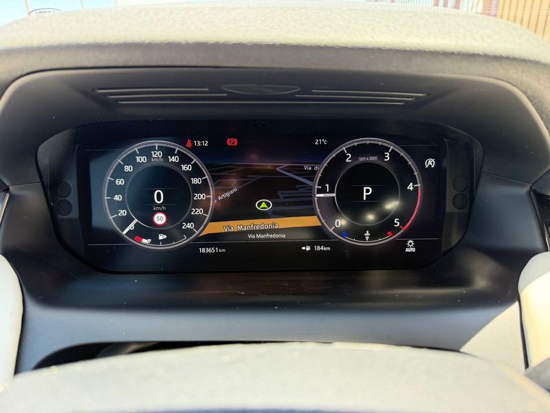 Land Rover Discovery Sport D180 AWD — zdjęcie 13
