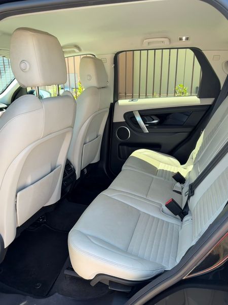 Land Rover Discovery Sport D180 AWD — zdjęcie 14