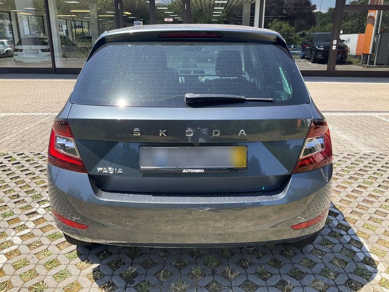 Skoda Fabia 1.0 TSI Ambition — zdjęcie 5
