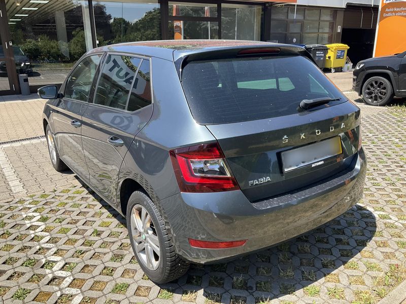 Skoda Fabia 1.0 TSI Ambition — zdjęcie 3
