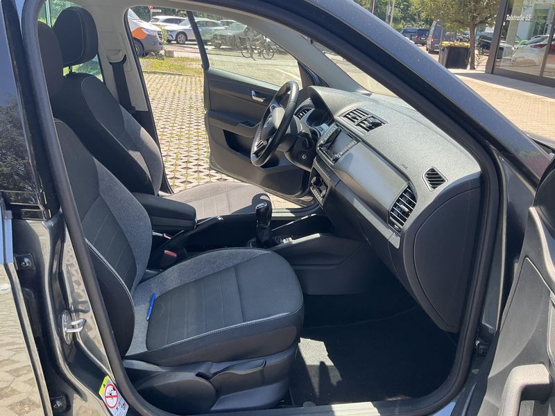 Skoda Fabia 1.0 TSI Ambition — zdjęcie 11