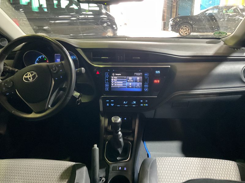 Toyota Auris Touring Sports 1.2 Turbo Edition-S+ — zdjęcie 12