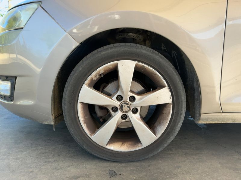 Skoda Rapid Spaceback 1.4 TDI Style 2016 – снимка 3