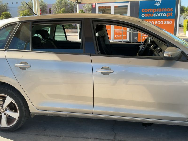 Skoda Rapid Spaceback 1.4 TDI Style 2016 – снимка 10