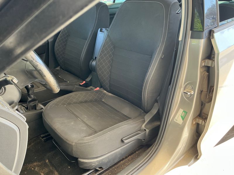 Skoda Rapid Spaceback 1.4 TDI Style 2016 – снимка 33