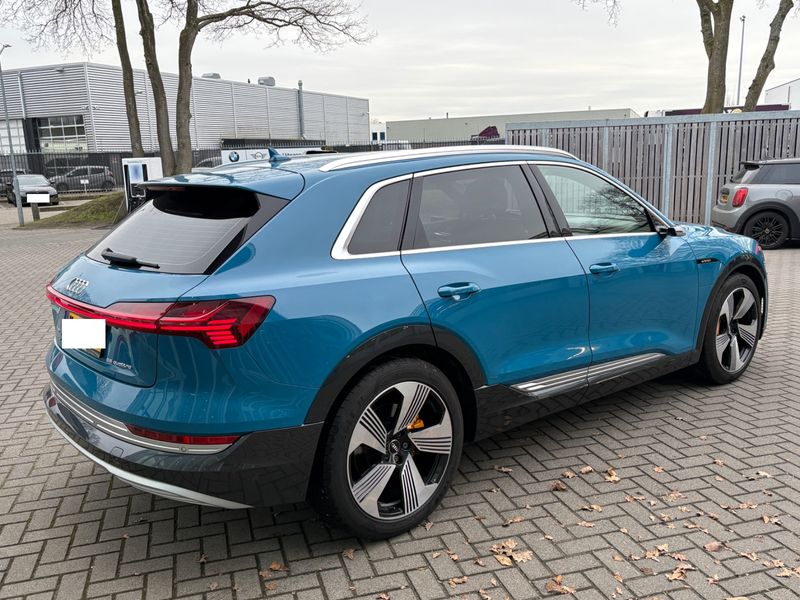 Audi e-tron 55 quattro Advanced — zdjęcie 3
