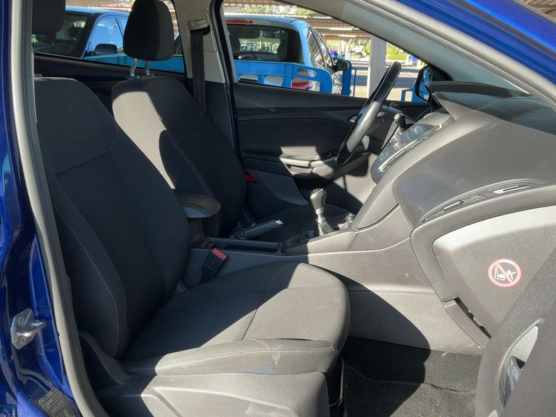 Ford Focus 1.5 TDCi Trend + 2015 – снимка 16