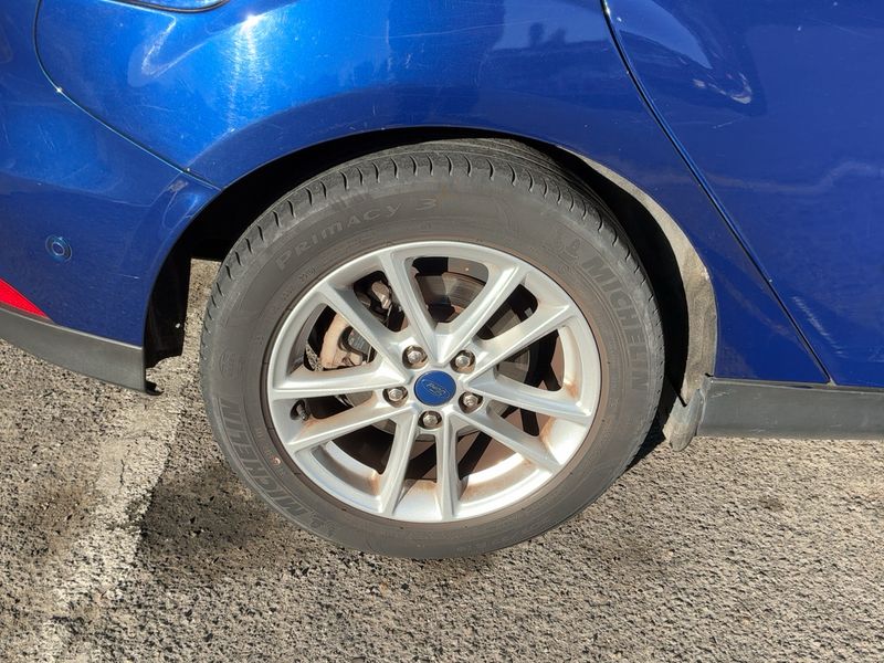 Ford Focus 1.5 TDCi Trend + 2015 – снимка 9