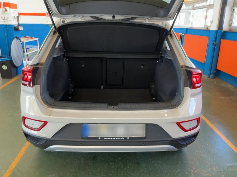 Volkswagen T-Roc 1.0 TSI Life — zdjęcie 10