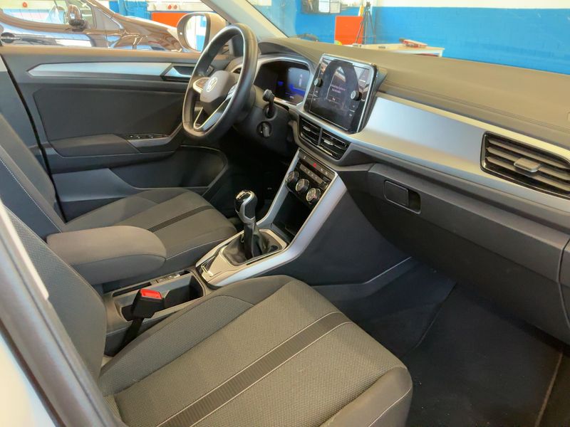 Volkswagen T-Roc 1.0 TSI Life — zdjęcie 11