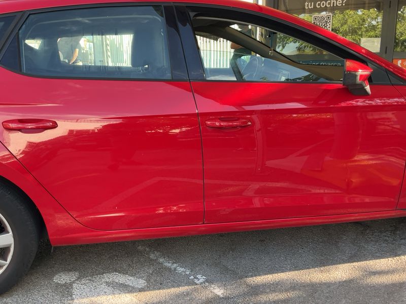 Seat Leon 1.6 TDI Reference — zdjęcie 7