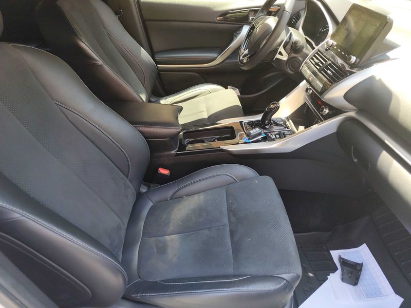 Mitsubishi Eclipse Cross 2.4 Plug-in Hybrid Kaiteki 4WD — zdjęcie 10