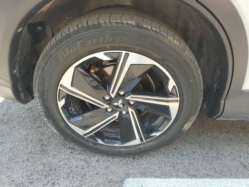 Mitsubishi Eclipse Cross 2.4 Plug-in Hybrid Kaiteki 4WD — zdjęcie 15
