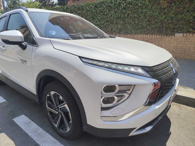 Mitsubishi Eclipse Cross 2.4 Plug-in Hybrid Kaiteki 4WD — zdjęcie 6