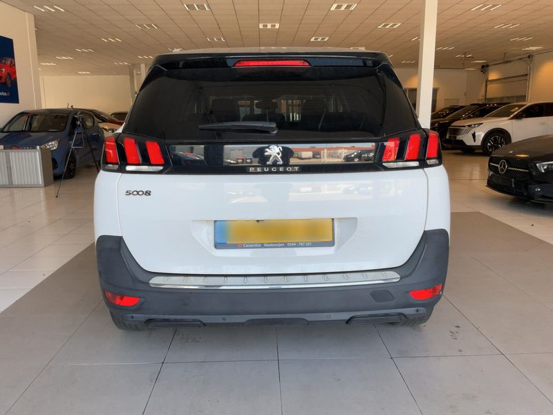 Peugeot 5008 1.2 PureTech Allure — zdjęcie 5