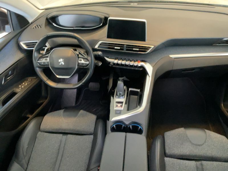 Peugeot 5008 1.2 PureTech Allure — zdjęcie 12
