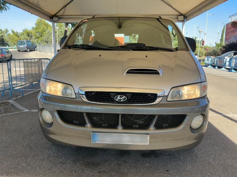 Hyundai H1 2.5 CRDi Starex — zdjęcie 9