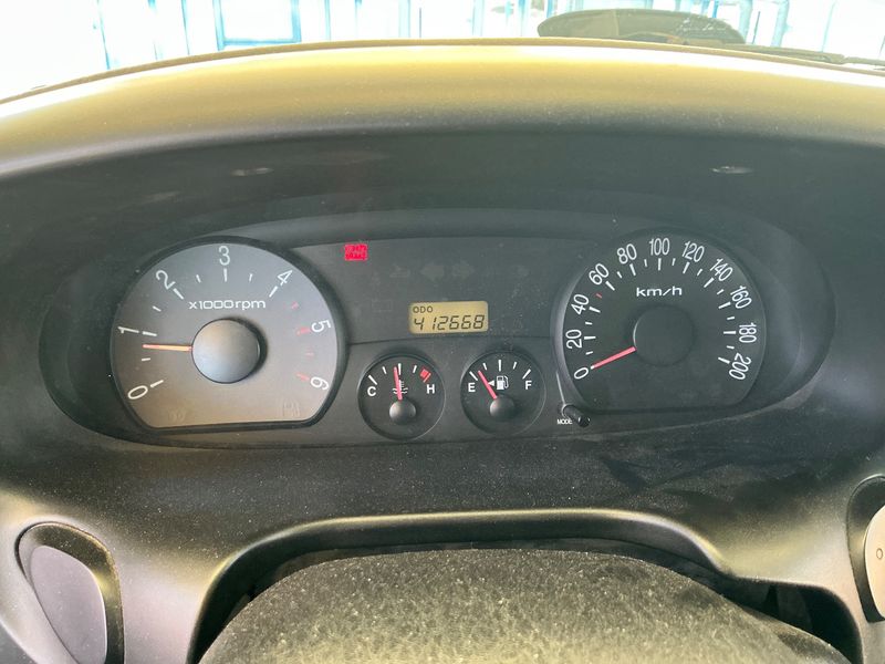 Hyundai H1 2.5 CRDi Starex — zdjęcie 13