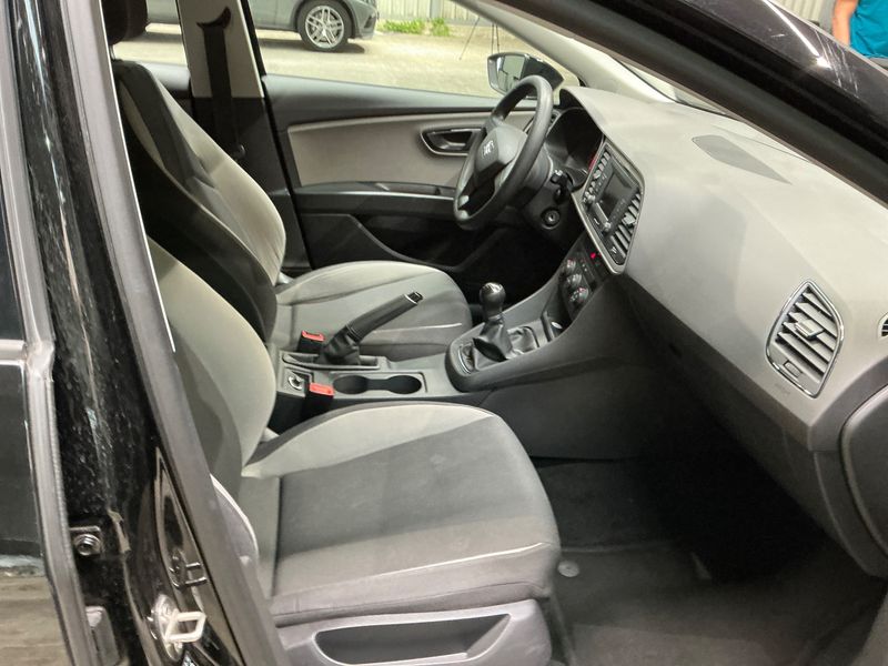 Seat Leon 1.6 TDI Reference — zdjęcie 3