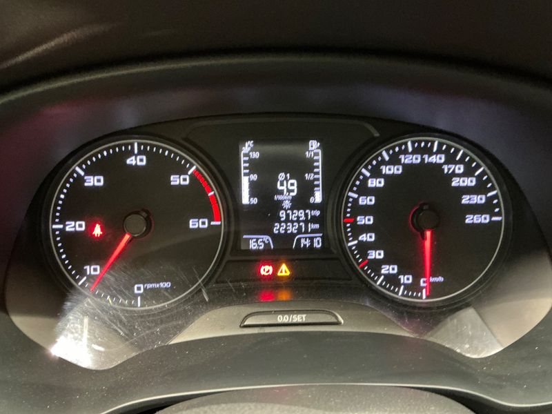 Seat Leon 1.6 TDI Reference — zdjęcie 4