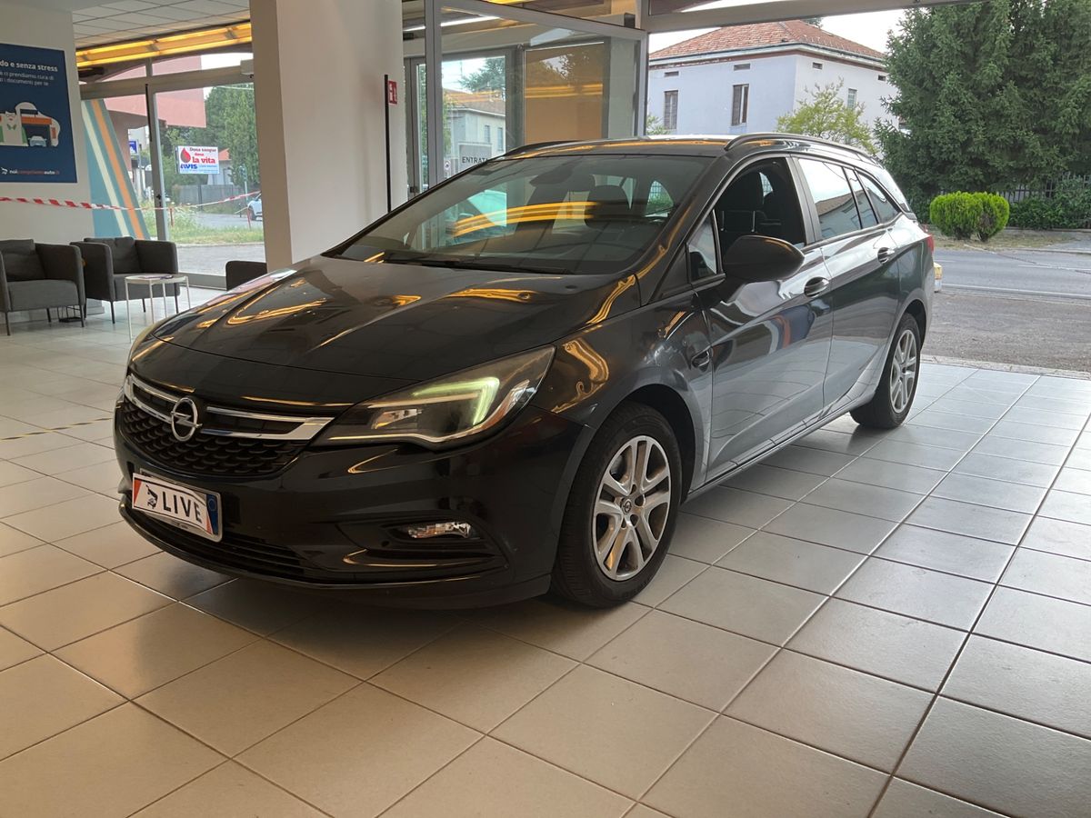 Opel Astra 2016 — photo 1