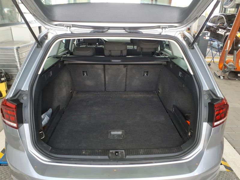 Volkswagen Passat 2.0 TDI Business — zdjęcie 19