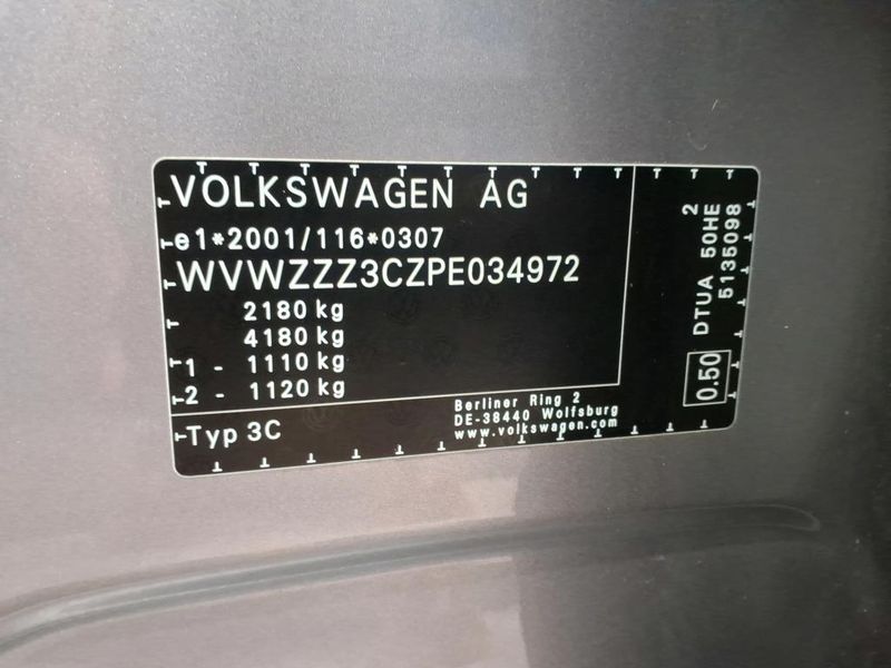 Volkswagen Passat 2.0 TDI Business — zdjęcie 18