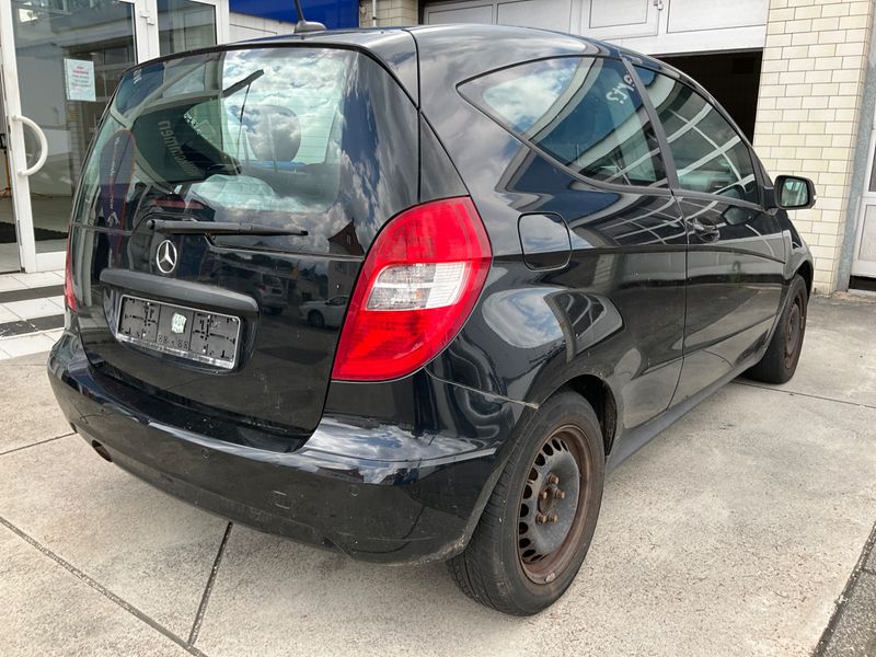 Mercedes-Benz A-Klasse A 180 Classic 2009 – снимка 2