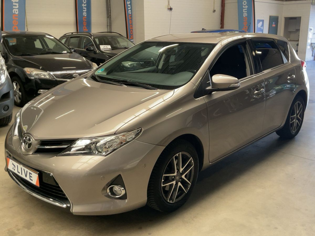 Toyota Auris 1.6 Life+