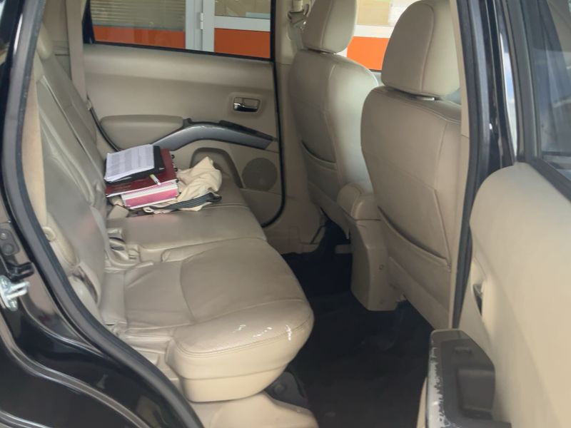 Mitsubishi Outlander 2.2 DI-D Kaiteki Plus 2009 – снимка 19