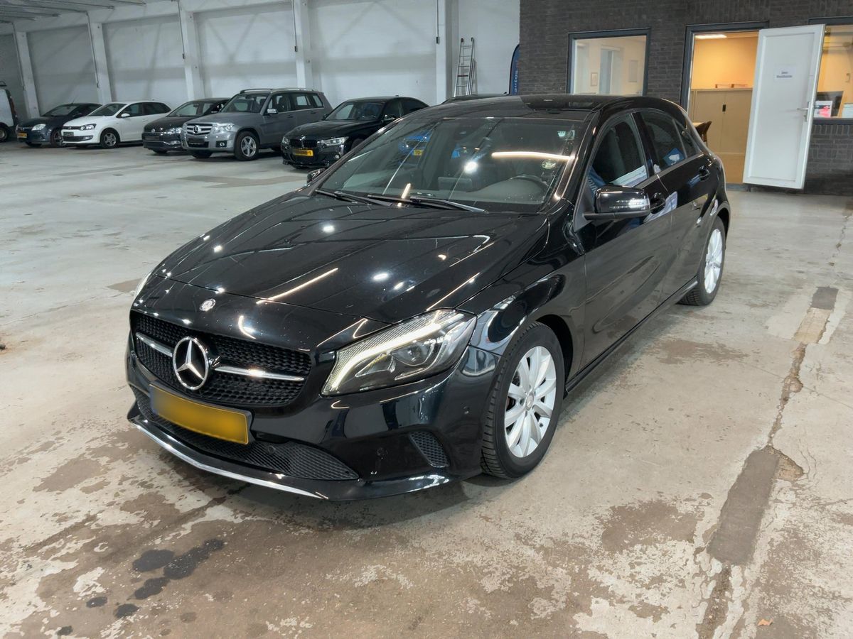 Mercedes-Benz A-Klasse 2017 — photo 1