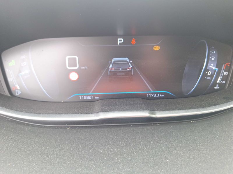 Peugeot 5008 1.2 PureTech Allure — zdjęcie 12