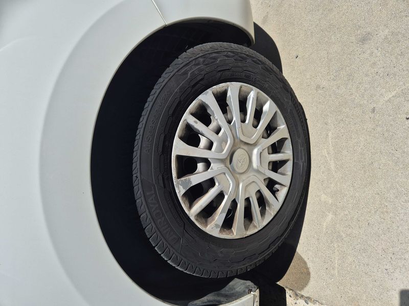 Toyota ProAce 2.0 D-4D L1 Combi Dynamic — zdjęcie 19