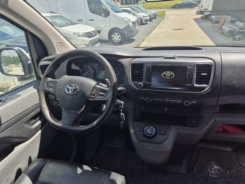 Toyota ProAce 2.0 D-4D L1 Combi Dynamic — zdjęcie 11