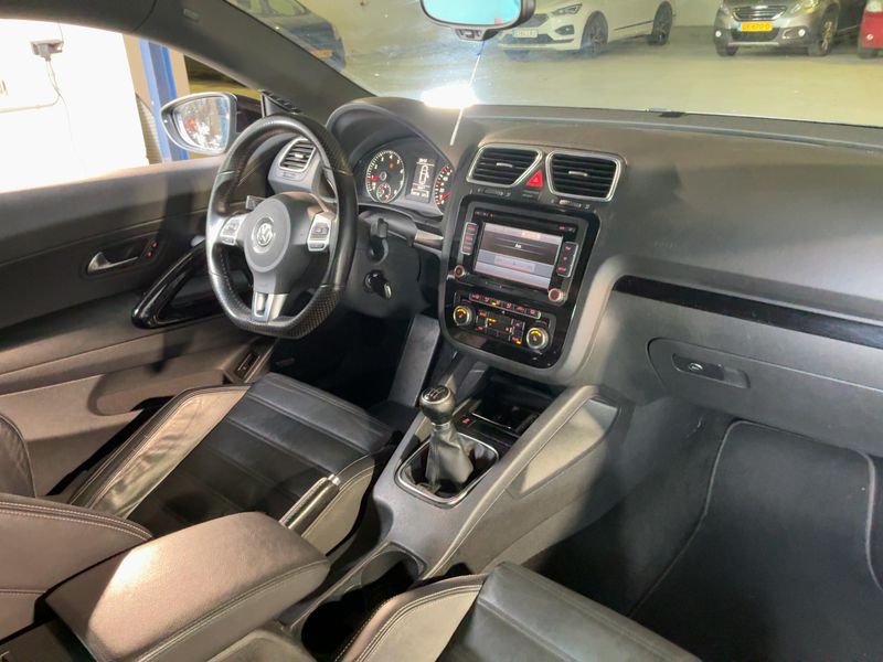 Volkswagen Scirocco 2.0 TSI 2010 – снимка 17
